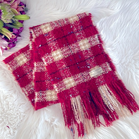 •Burberry• Merino Wool Check Scarf - Picture 2 of 10